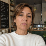 Ludivine, Multi-location manager